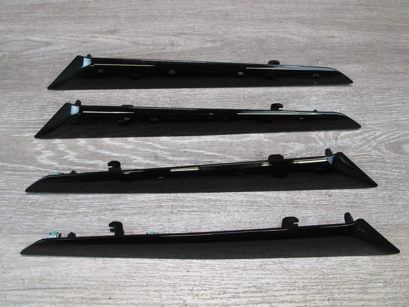 2017-2020 MASERATI LEVANTE M161 FRONT DOOR INTERIOR CORNER TRIM COVER PANEL SET