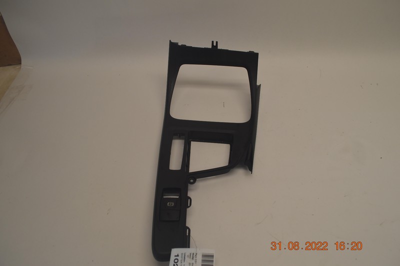 2018-2022 BMW X2 CENTER CONSOLE SHIFTER BEZEL PLASTIC TRIM COVER PANEL OEM