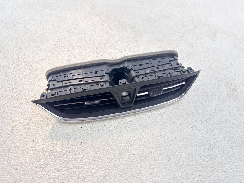 24-25 BUICK ENCORE GX DASH CENTER AIR VENT GRILLE & SWITCH BEZEL TRIM OEM