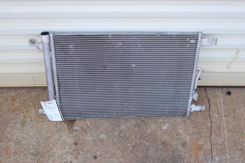 2018-2023 VW VOLKSWAGEN TIGUAN 2.0L A/C AC AIR CONDITIONING CONDENSER OEM