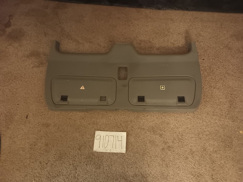 1998 -2005MERCEDES ML500 W163 270 A1637401070 Hatch Panel Trim