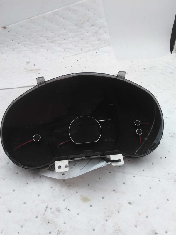 2018 KIA Soul Speedometer Gauge OEM Black 94006B2720 115k Miles