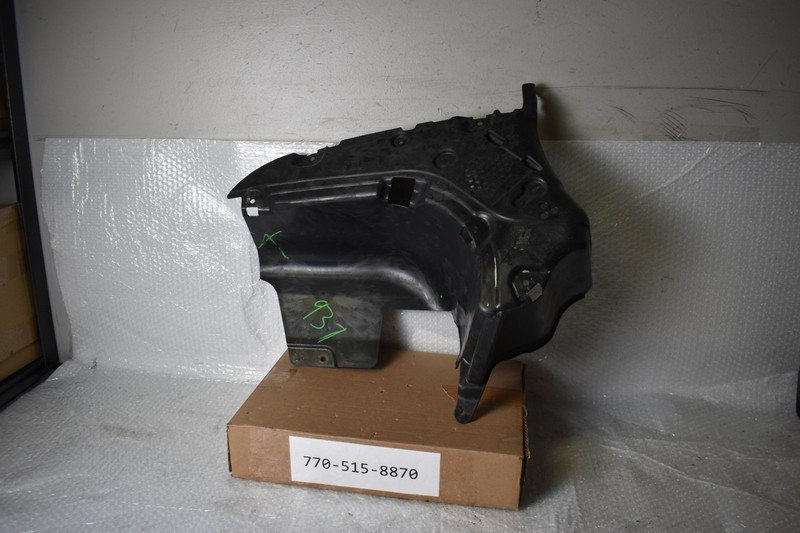 BMW 740I BASE RIGHT SIDE SHIELD 2023-2025 OEM 51 75 9 498 314