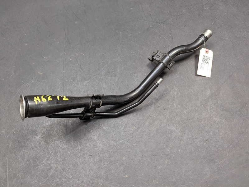 Fuel Filler Neck Pipe 3.5L 2015 Honda Odyssey 17660-TK8-A01 2011 2012 2013-2017