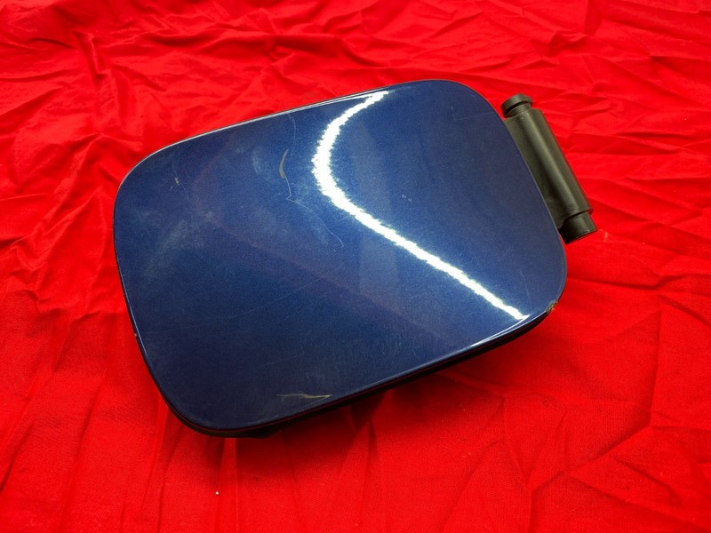 08-13 BMW E82 E88 128 135 Rear Fuel Gas Lid Door Fill In Flap Cover Pot Blue OEM
