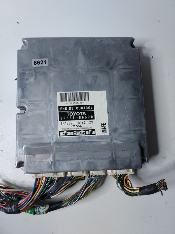 1997-1999 Toyota Camry Engine Control Module Computer ECU 89661-06570 OEM