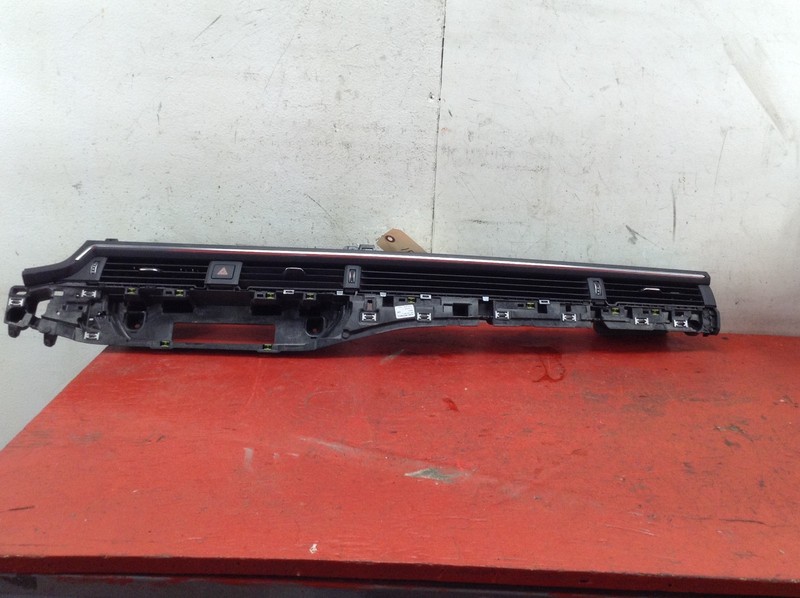 17-19 AUDI A4 FRONT RIGHT PASSENGER SIDE DASH TRIM W AIR VENT GRILL OEM