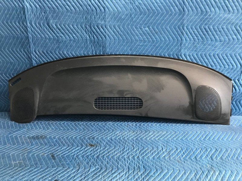 01-07 Chrysler Town & Country Dash Pad OEM 05009149AB