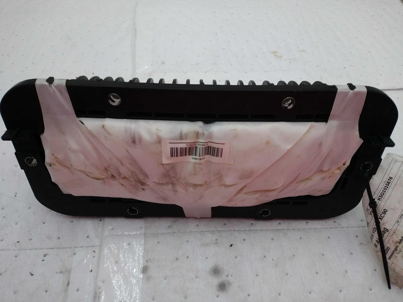 2016 VOLVO XC90 Right Instrument Panel Air Bag Black OEM 628568, 104K Miles