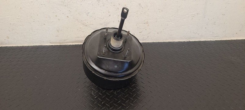 02-05 Saturn VUE 2.2L Power Brake Booster OEM 21990484