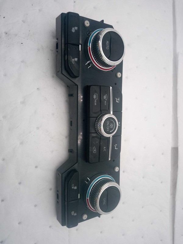 2021 GMC Sierra 1500 A/C Selector Switch OEM 84692239 98K Miles