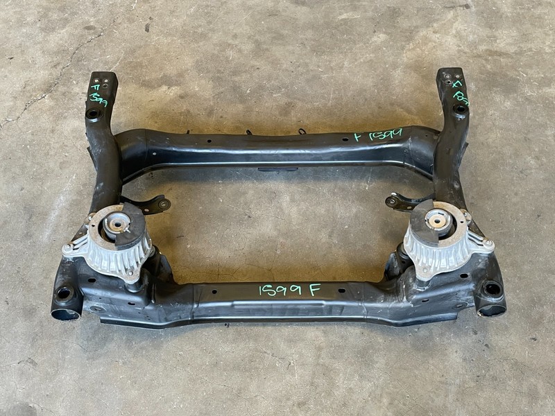 15 16 17 18 Mercedes C300 Front Subframe Crossmember Engine Cradle RWD 1599 OEM