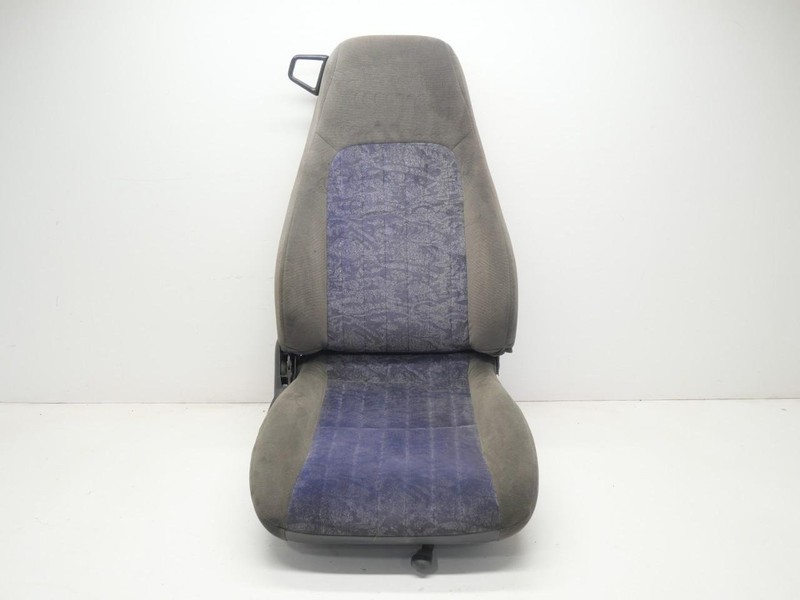 1999-2002 Chevrolet Camaro Z28 Front Right RH Passenger Side Cloth Seat OEM