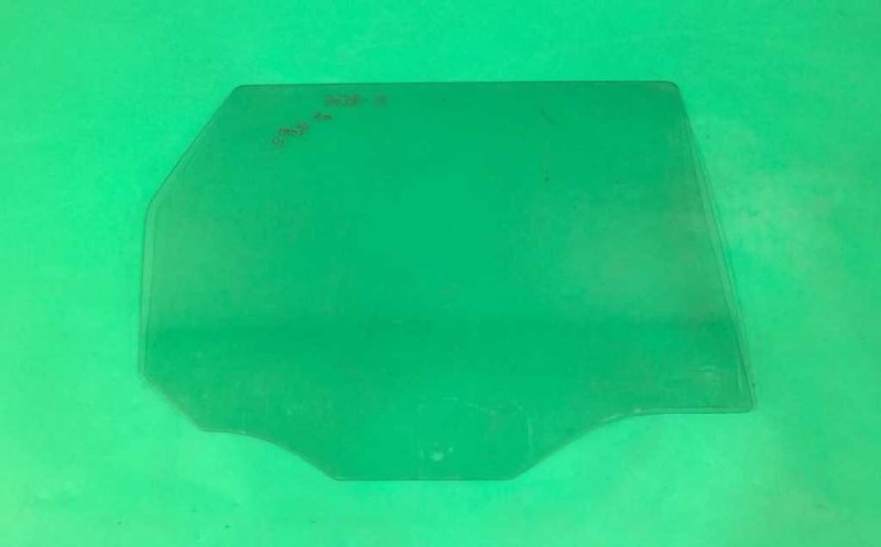 01 02 03 04 05 06 07 FOCUS SW PASSENGER RIGHT REAR WINDOW DOOR GLASS OEM 3438-13