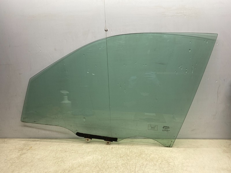 2003-2005 HONDA PILOT LEFT DRIVER SIDE FRONT DOOR WINDOW GLASS OEM