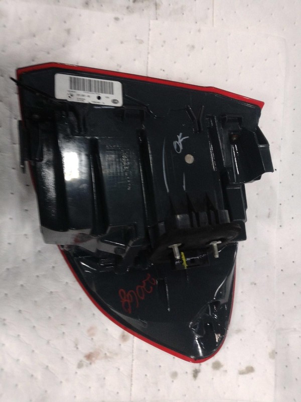 2015 BMW X5 Left Tail Light Assembly Blue 281580 128K Miles OEM Used