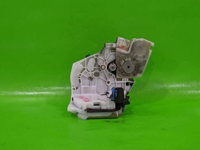 97-00 INFINITI QX4 PASSENGER RIGHT REAR DOOR LOCK LATCH ACTUATOR OEM 3969-26