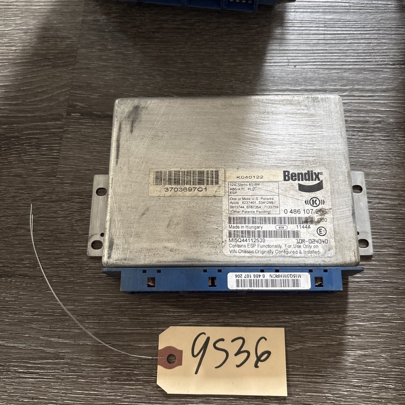 BENDIX( ABS ) BRAKE CONTROL MODULE P/N K040122