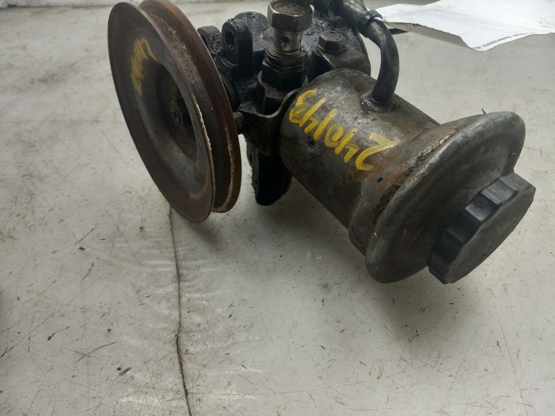 89 90 TOYOTA PICKUP SR5 3.0L POWER STEERING PUMP