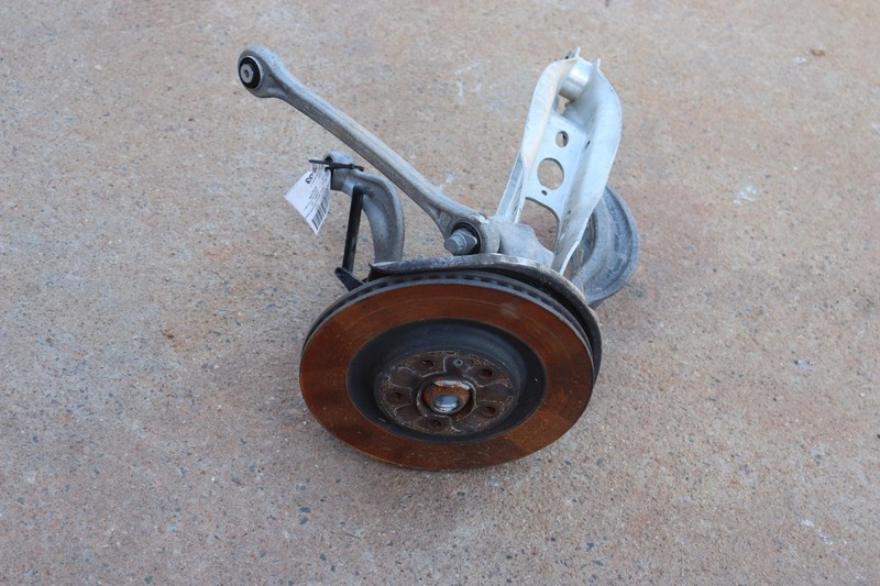 2018-2021 AUDI SQ5 AWD REAR RIGHT SPINDLE KNUCKLE WHEEL HUB W/ CONTROL ARMS OEM