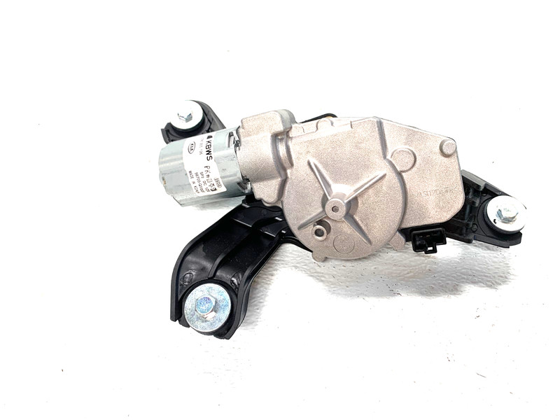 21-23 KIA SELTOS REAR WINDSHIELD WIPER MOTOR W/ BRACKET OEM #A0.22