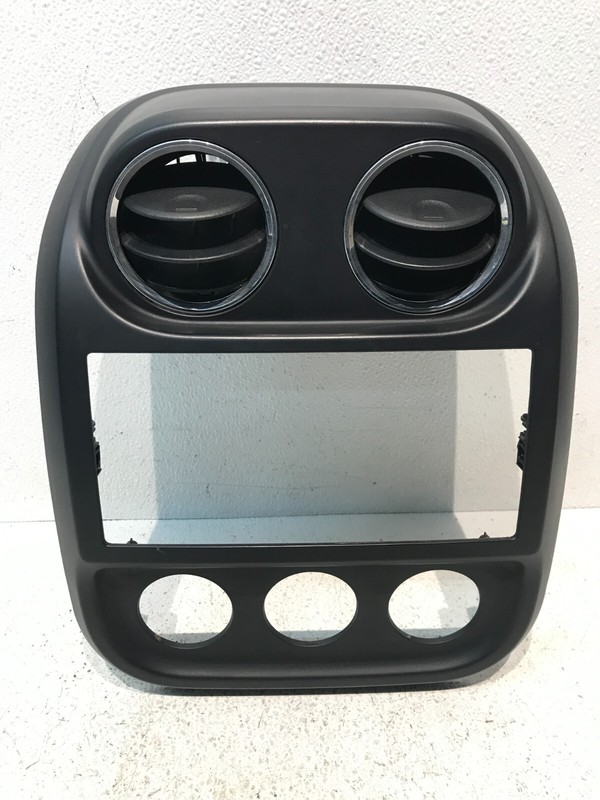 2011-17 Jeep Patriot Center Radio Climate Control Dash Trim Bezel Vents OEM