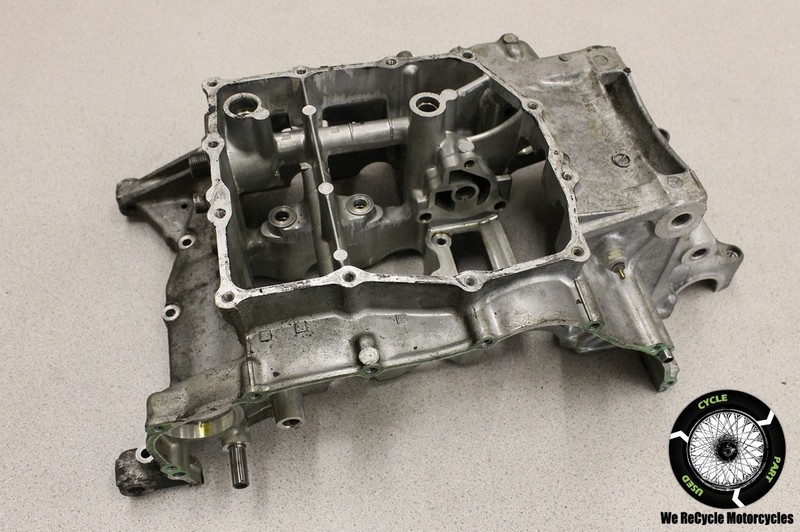 99 HONDA INTERCEPTOR VFR 800 F1 ENGINE MOTOR BLOCK CRANK CASING HALF #1 VFR800