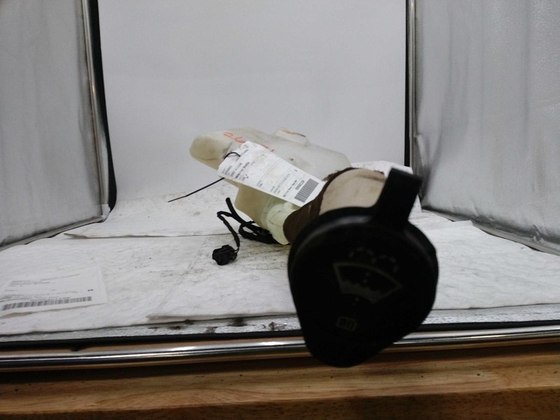 2007 GMC Acadia Washer Fluid Reservoir OEM Silver 3.6L 200K Miles Warranty