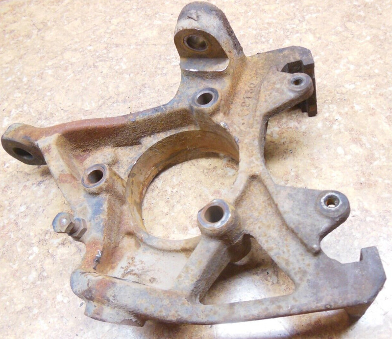 1999 Jeep Wrangler TJ 6 Cylinder Front Wheel Rim Hub Knuckle Mount Suspension RH