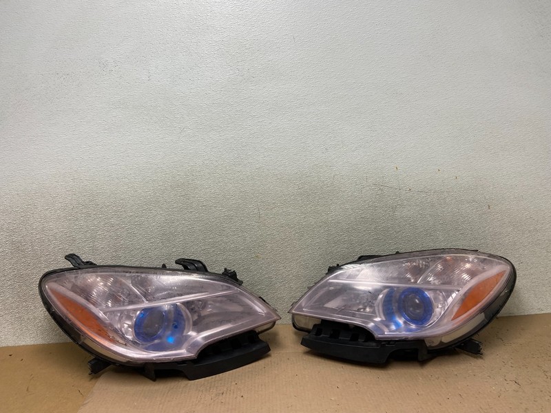 2013 2014 2015 2016 Buick Encore Left+Right Set Side Halogen Headlight AA0311 DG