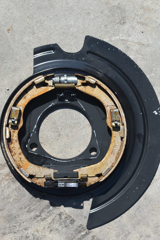1997-13 C5/C6 Corvette Emergency Brake Rear Backing Plate W/ PADS AND SPRINGS RH