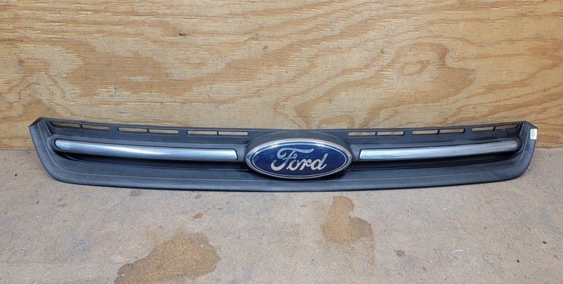 2013 2014 2015 Ford Escape Front Bumper Upper Grille With Emblem OEM B