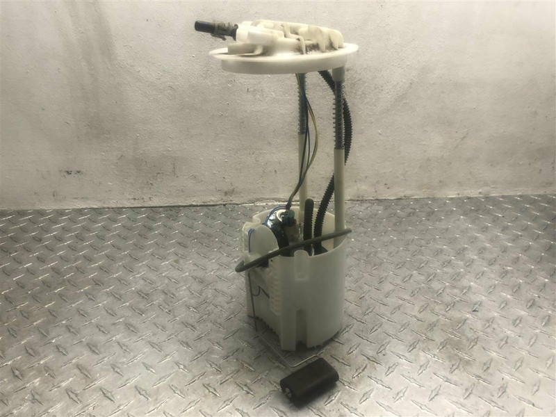 2010-2011 DODGE DAKOTA FUEL GAS PUMP ASSEMBLY 3.7L 4.7L OEM 68025169AC