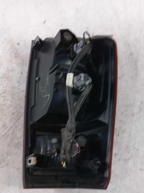 2017 Toyota Tacoma Left Tail Light Assembly Black 394247 Used Blemishes