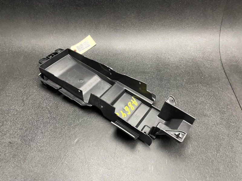 Center Console Bracket 2019 Audi S5 Coupe 8W0863051A 2018 2020 2021 2022 2023