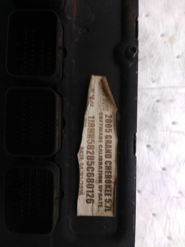 2005 Jeep Grand Cherokee Engine Control Module ECM 56044555AF OEM Used