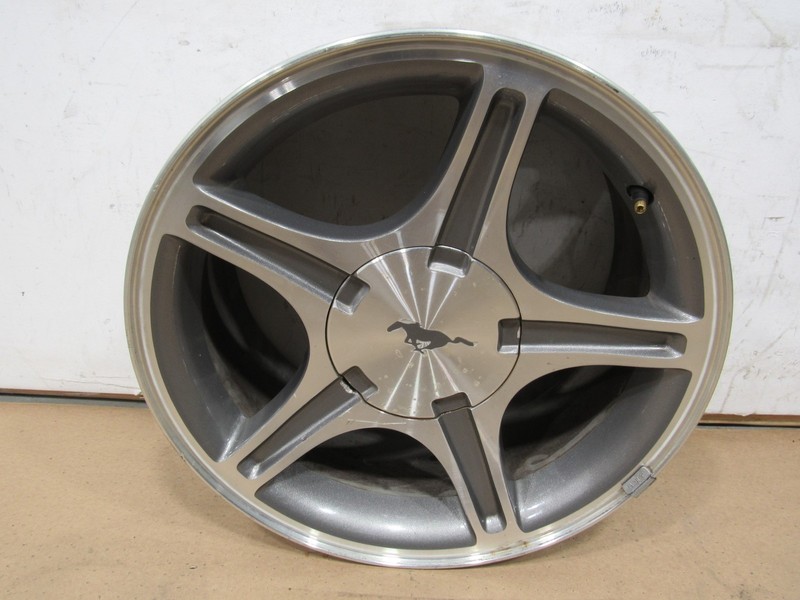 99-04 Ford Mustang GT 1999 Wheel Rim *