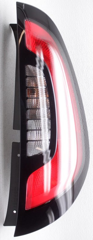OEM Kia Soul Right Passenger Side Halogen Tail Lamp Lens Crack 92402-B2010