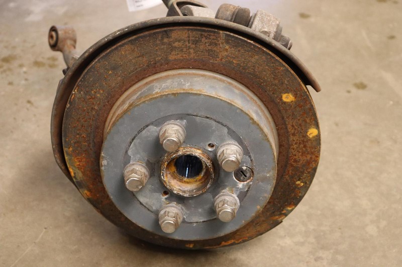 2013-2015 LEXUS IS250 CONV RWD REAR LEFT SPINDLE KNUCKLE HUB CONTROL ARMS OEM