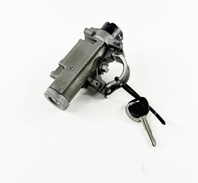 2004-2012 Colorado Canyon M/T Ignition Switch Starter Lock Cylinder w/ Key OEM