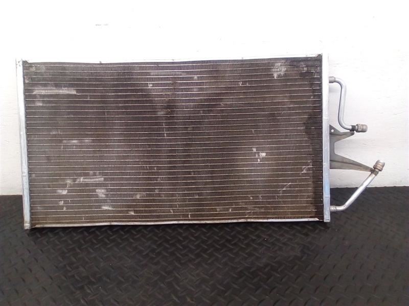1996-1999 Chevrolet Suburban A/C AC Condenser OEM 52486529