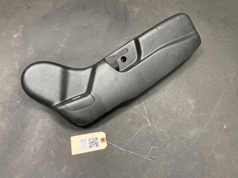Front Right Seat Outer Side Cover 2019 Honda Pilot 81238-TG7-A01ZB 2017-2021 X