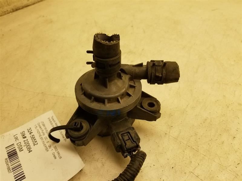 01-05 TOYOTA PRIUS 1.5L FWD AT ENGINE COOLANT PUMP