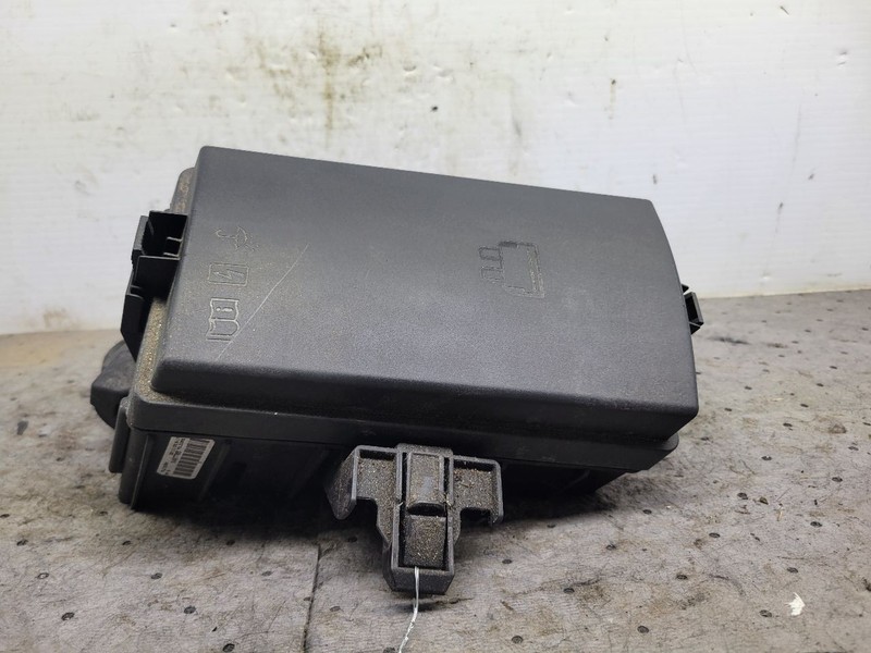Fuse Box Engine Compartment Fits 18-25 TIGUAN 1765631