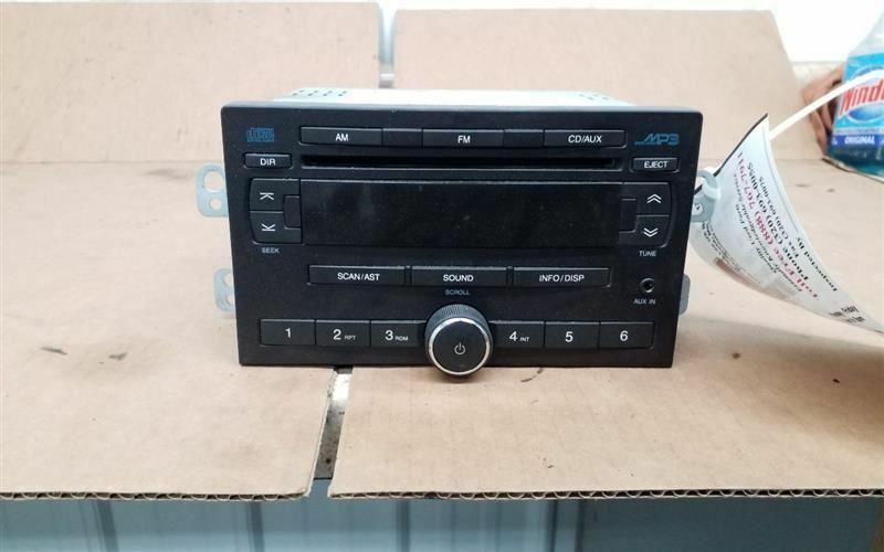 Audio Equipment Radio AM-FM-stereo-CD-MP3 Fits 05-08 FORENZA 215548