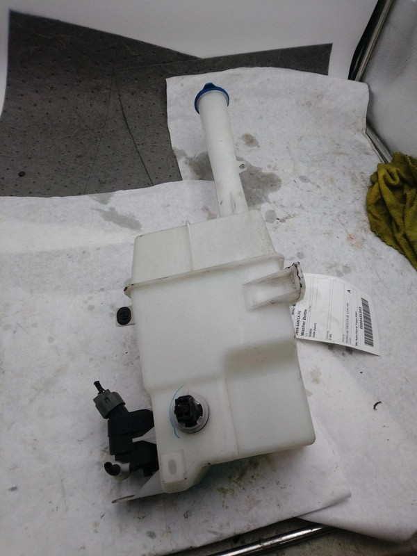 Used Washer Fluid Reservoir fits: 2018 Hyundai Santa fe SWB Sport Grade A