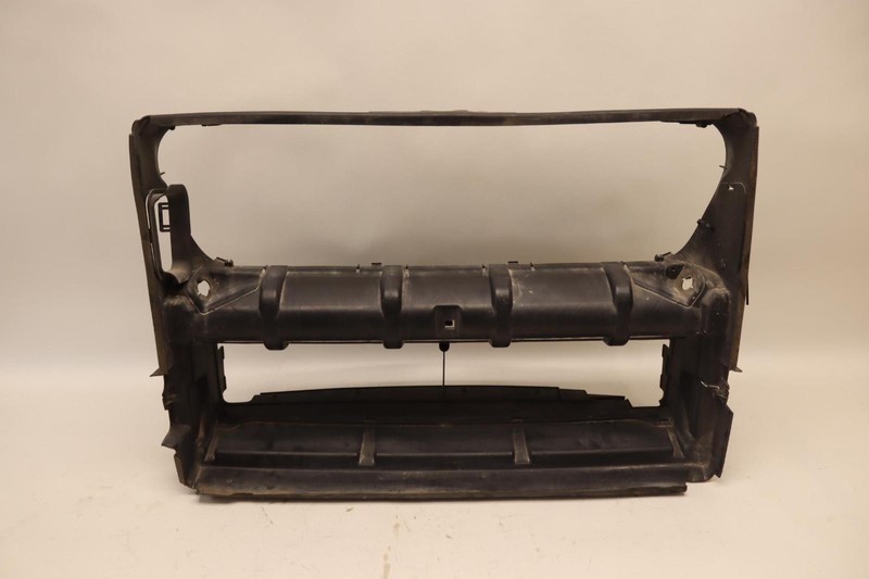 2011-2015 BMW 740LI F02 FRONT RADIATOR AIR SHUTTER SUPPORT FRAME DUCT OEM