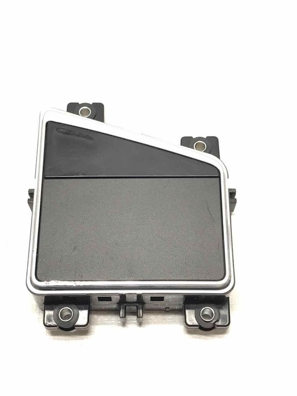 2017 CT6 Infotainment Touchpad Control Assembly Light Scratches Part# 23383545