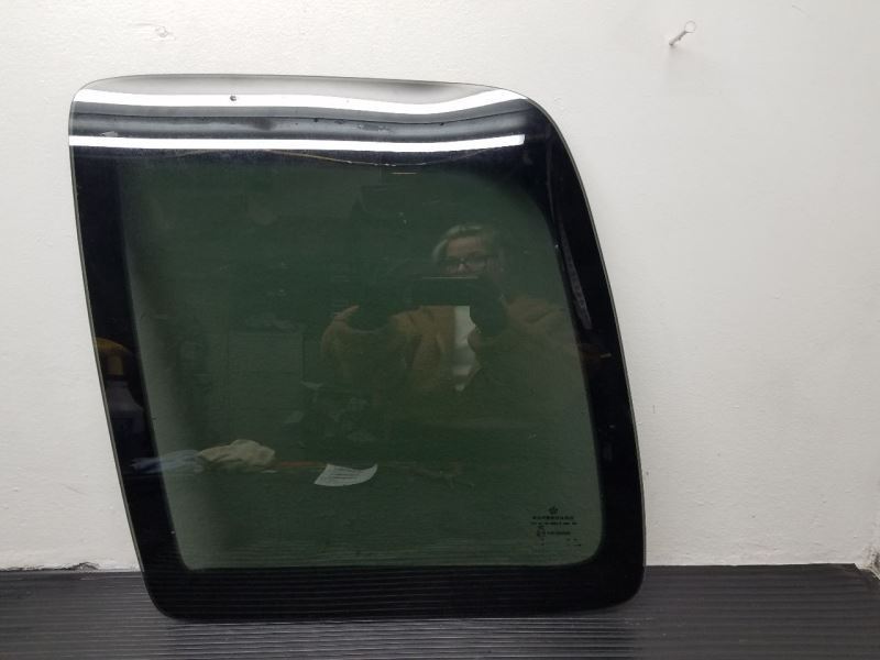 02-07 Jeep Liberty Left Driver Quarter Glass Factory Black OEM 55235923AC