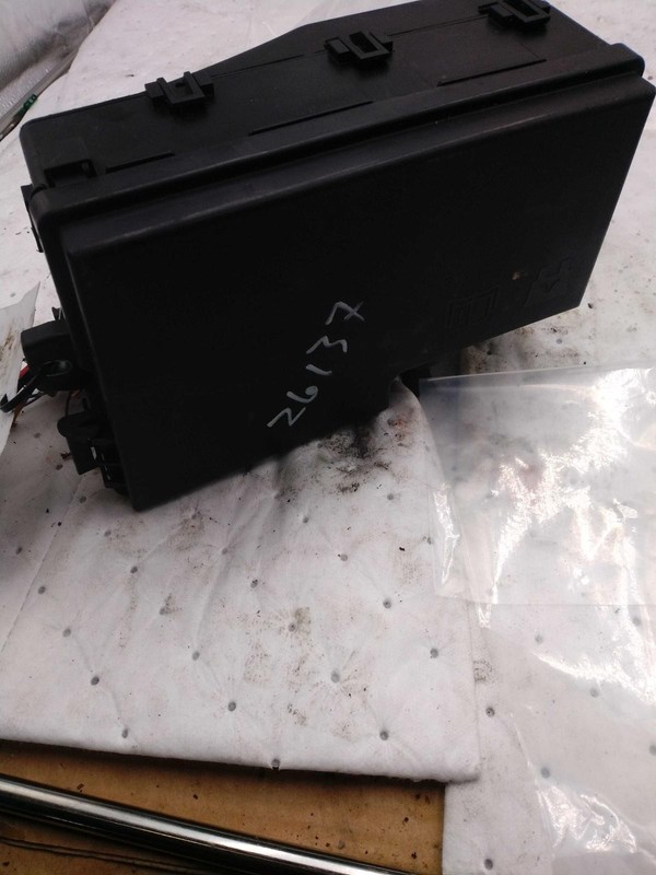 2014 Ford Escape Fuse Box OEM AV6Z14A003AA Red 85K Miles - Warranty Included